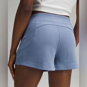 Lululemon Ribbed Softstreme High-Rise Short 2" in Oasis Blue